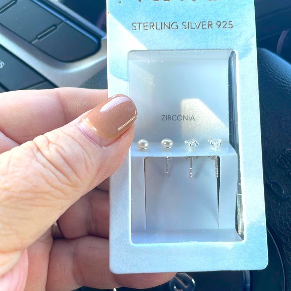 Iam Sterling Silver zirconia earrings
